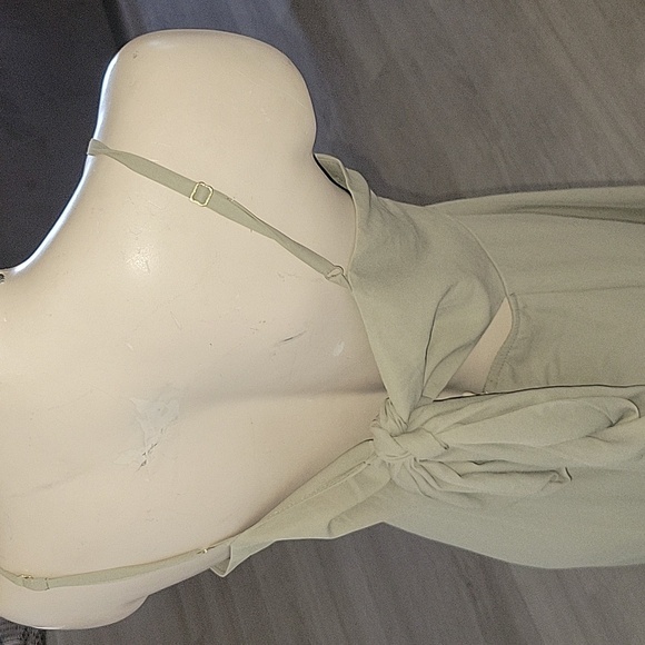SHOW ME YOUR MUMU Moss Green Lauren Tie Ruched Spaghetti strap Long M Maxi Flare - Picture 6 of 10